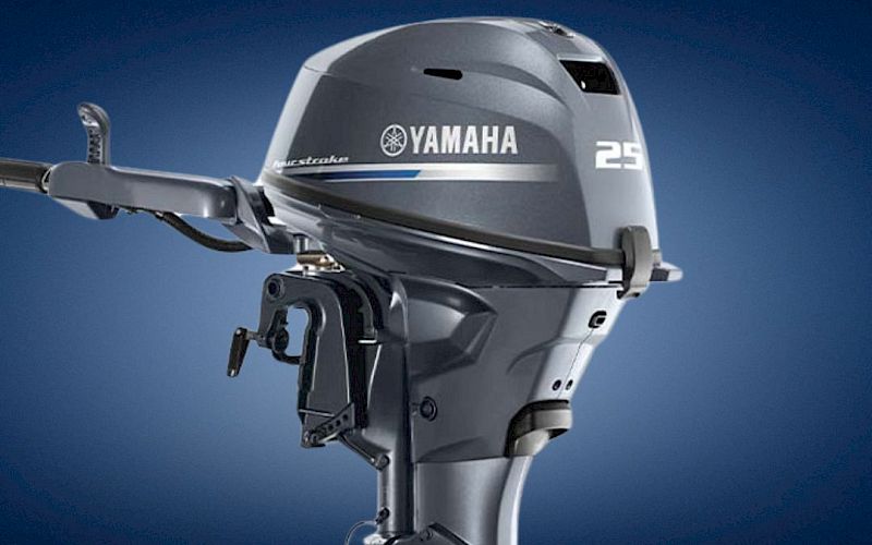 A Yamaha outboard boat engine with the &ldquo;25&rdquo; model number on its grey cowling, shown against a blue background.